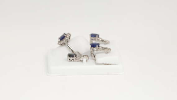 White Gold Ring in Topaz and Diamonds - Image 5